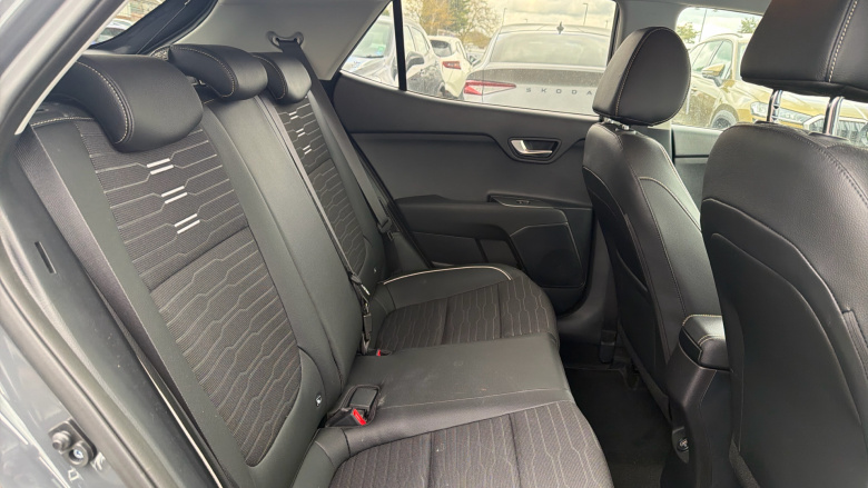 Kia Stonic 1.0T GDi 48V GT-Line S 5dr DCT Petrol Estate